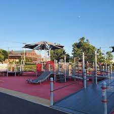 Rainbow Park Splash Pad – Bild 5