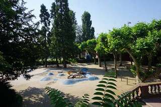 Spielplatz Frankfurt Mainkai – Bild 1