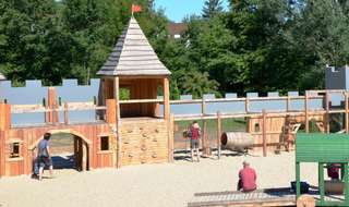 Ritterburgspielplatz – Bild 1