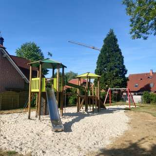 Spielplatz Heidkämpe – Bild 1