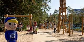 Spielplatz – Bild 1