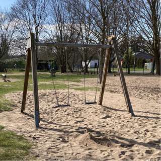 Spielplatz "Waldersee Schule" – Bild 2