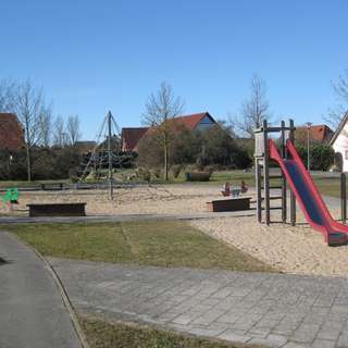 Spielplatz "Ueckermünder Straße" – Bild 2
