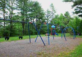 Dewitt Acres Playpark – Bild 1