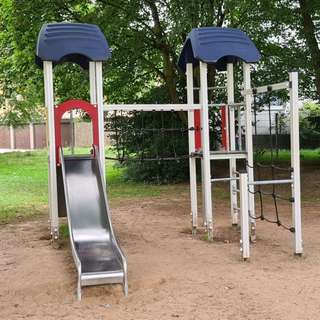 Spielplatz – Bild 1