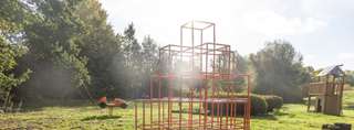 Spielplatz – Bild 1