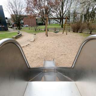 Spielplatz Isergebirgsstraße – Bild 4