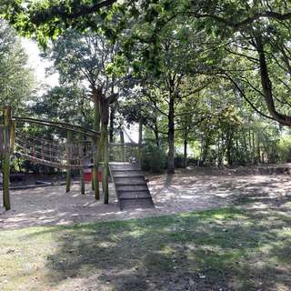 Spiel- und Bolzplatz Hexenplatz – Bild 2