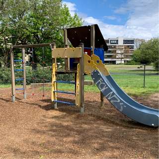 Spielplatz Palastgarten 2 – Bild 2