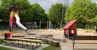Wiesengrund Waldspielplatz – Bild 1