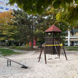 Spielplatz Klinikum Göttingen – Bild 1