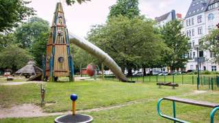 Bürgermeister Martin Donandt Platz – Bild 1