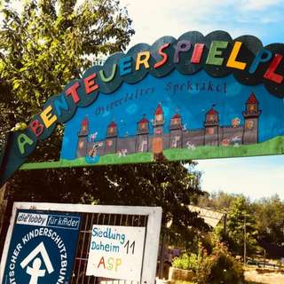 Spielplatz Zum Kirschbäumchen – Bild 1