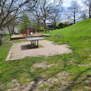 Spielplatz Zur Waldkampfbahn – Bild 6