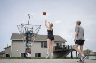 Basketball Court – Bild 1