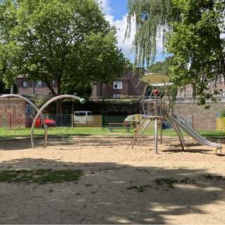 Spielplatz Buscher Platz – Bild 1