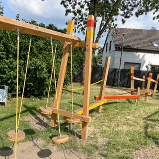Spielplatz Helmholtzstraße – Bild 1
