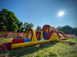 Happy Fun World Hüpfburgen-Park – Bild 6