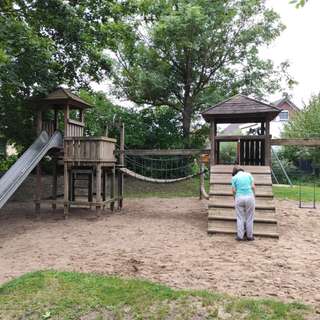 Spielplatz Kastanienstr – Bild 1