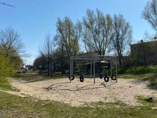 Spielplatz – Bild 5