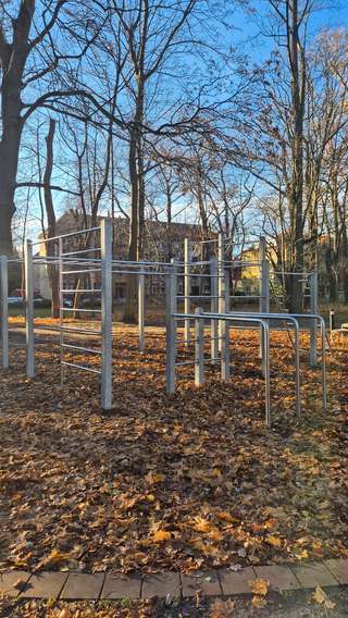 Jugendplatz und Outdoor Fitness – Bild 3