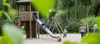 Spielplatz im Paradies – Bild 1