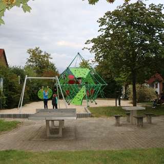 Spielplatz Milanweg – Bild 1