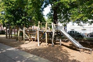 Spielplatz – Bild 2