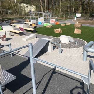 Spielplatz Ahornallee – Bild 3