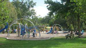 Marie Curtis Playground – Bild 1