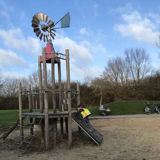 Spielplatz Max-Pechstein-Straße – Bild 1