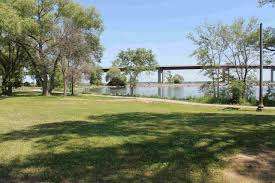 Zwicks Centennial Park North Field – Bild 2
