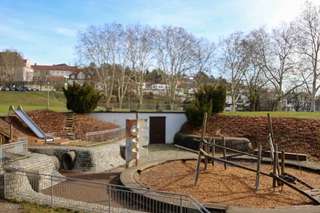 Spielplatz Burg Esslingen – Bild 1