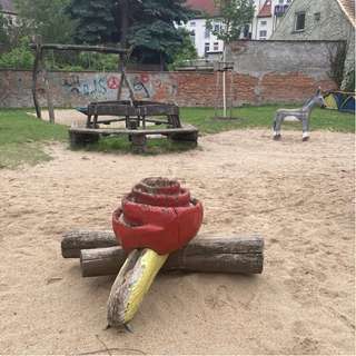 Esel-Spielplatz – Bild 1