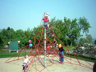 Spielplatz Rosarium – Bild 1