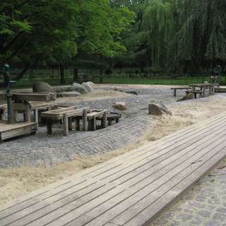 Wasserspielplatz – Bild 1