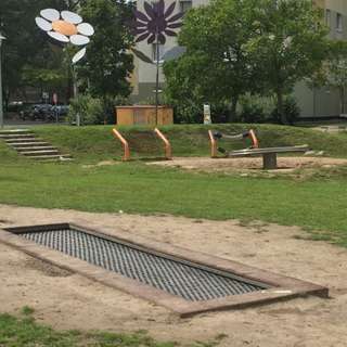 Kinderspielplatz – Bild 2