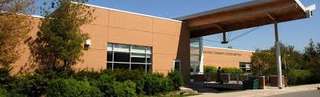 Elgin West Community Centre & Pool – Bild 1