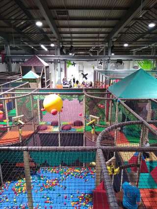 Jump 'N Fun Arena Limburg – Bild 1