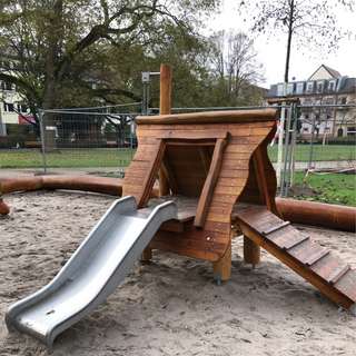 Spielplatz auf dem Schillerplatz – Bild 3