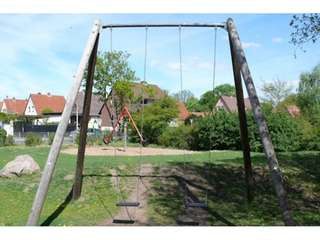 Spielplatz Gerhard-Kamm-Straße – Bild 1