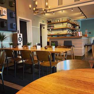 OWLs Listeningbar & Restaurant – Bild 2