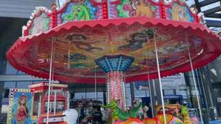 Kinder Karussell – Bild 1