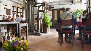 Alte Schmiede und Zum Goldenen Anker – Bild 1