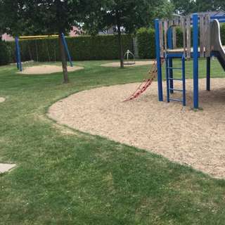 Spielplatz am Gustav-Heinemann-Platz – Bild 3