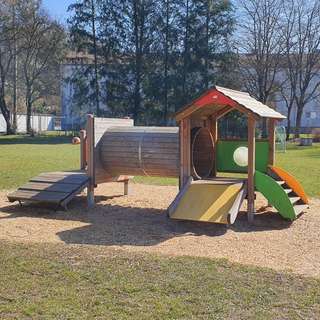 Kimpolunger Spielplatz – Bild 2
