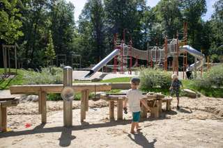 Der Seidenspinner Spielplatz – Bild 2