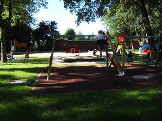 Spielplatz Schillerufer – Bild 2