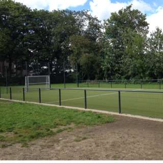 Spiel- und Bolzplatz Hardenbergstraße – Bild 2