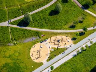 Spielplatz – Bild 1